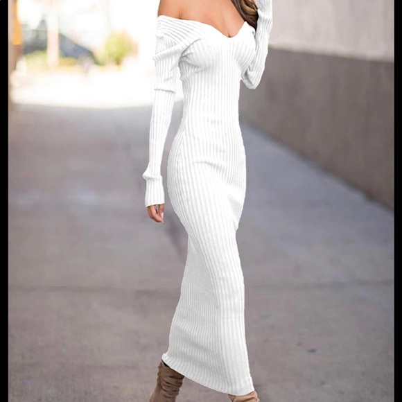 Dresses & Skirts - White Ribbed Long Sleeves Maxi Dress